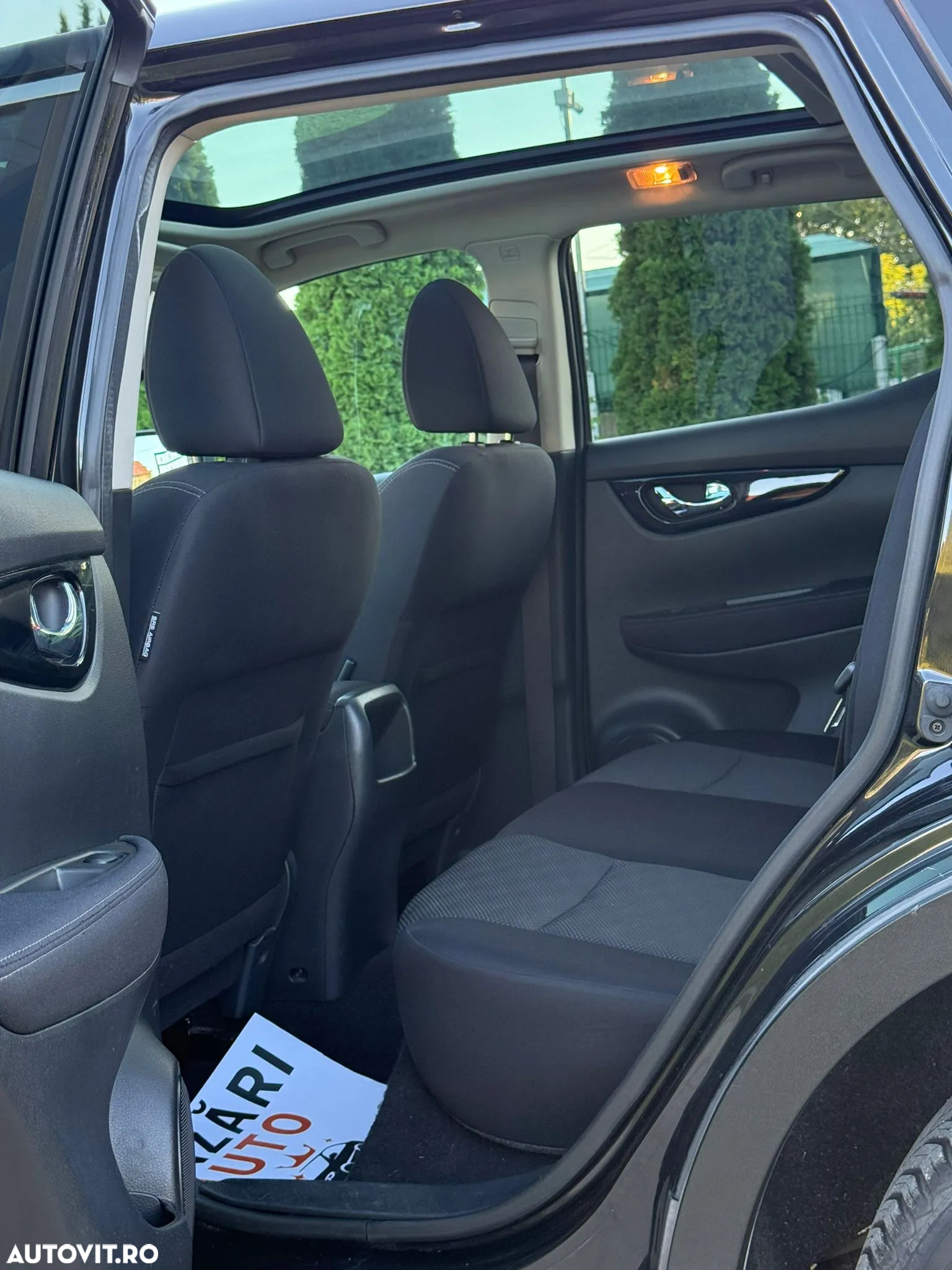 Nissan Qashqai 1.6 DCI Start/Stop N-Connecta - 8
