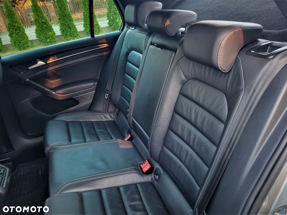 Volkswagen Golf VII 2.0 TDI BMT GTD - 29