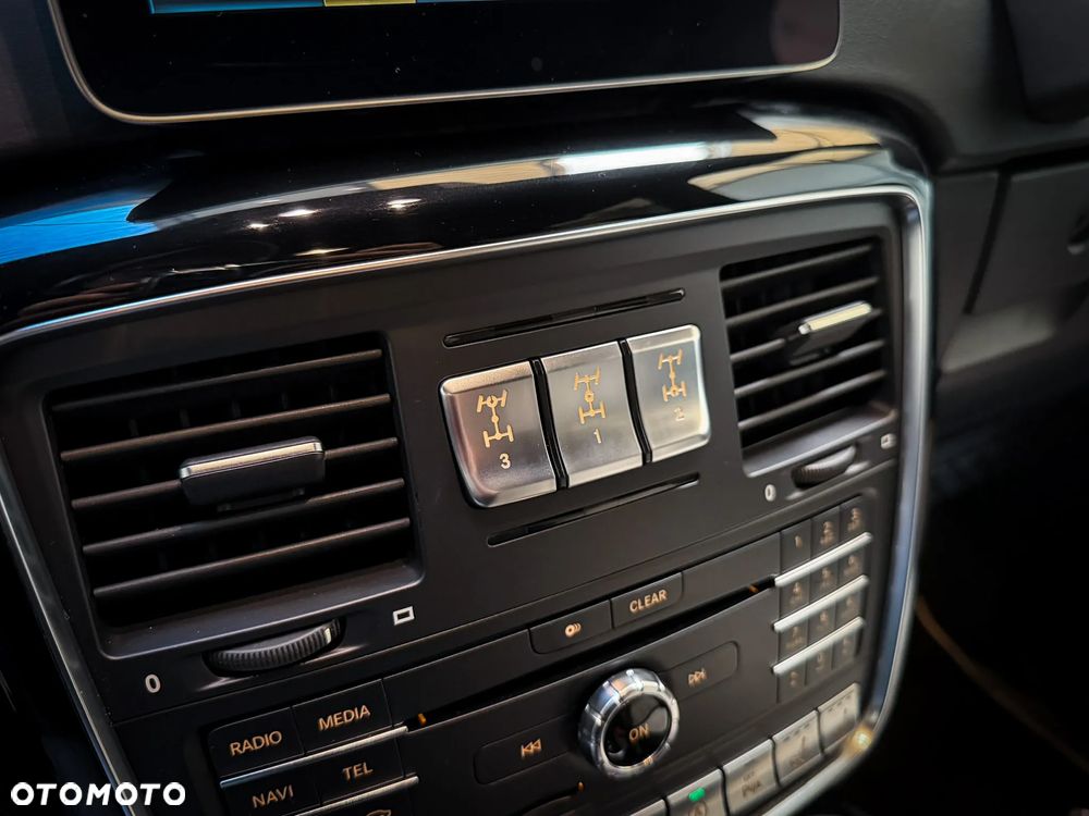 Mercedes-Benz Klasa G AMG 63 AMG SPEEDSHIFT 7G-TRONIC - 19
