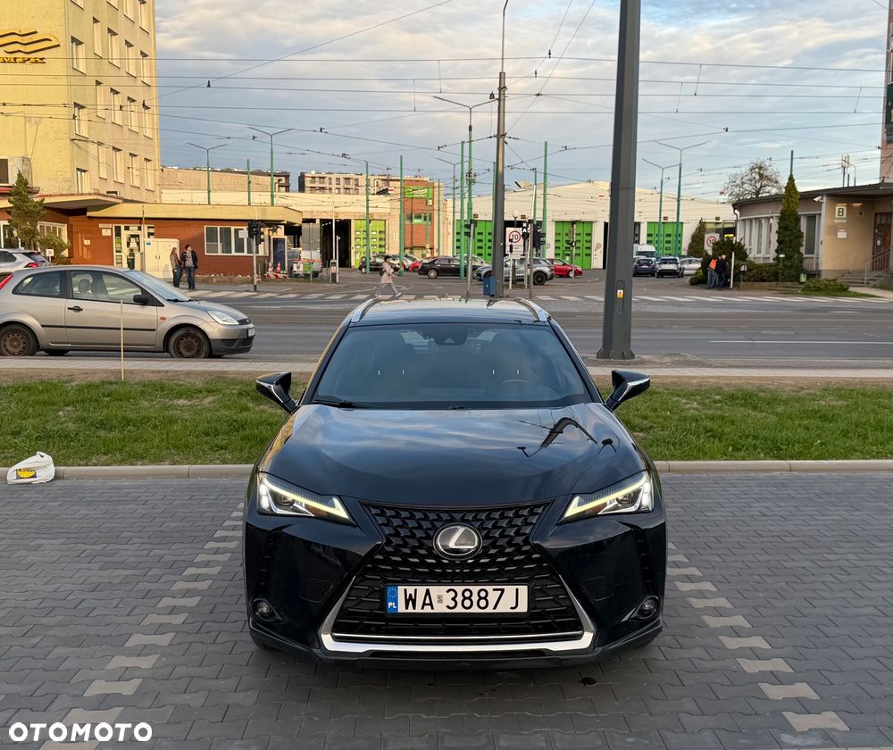 Lexus UX 250h Business Edition - 1
