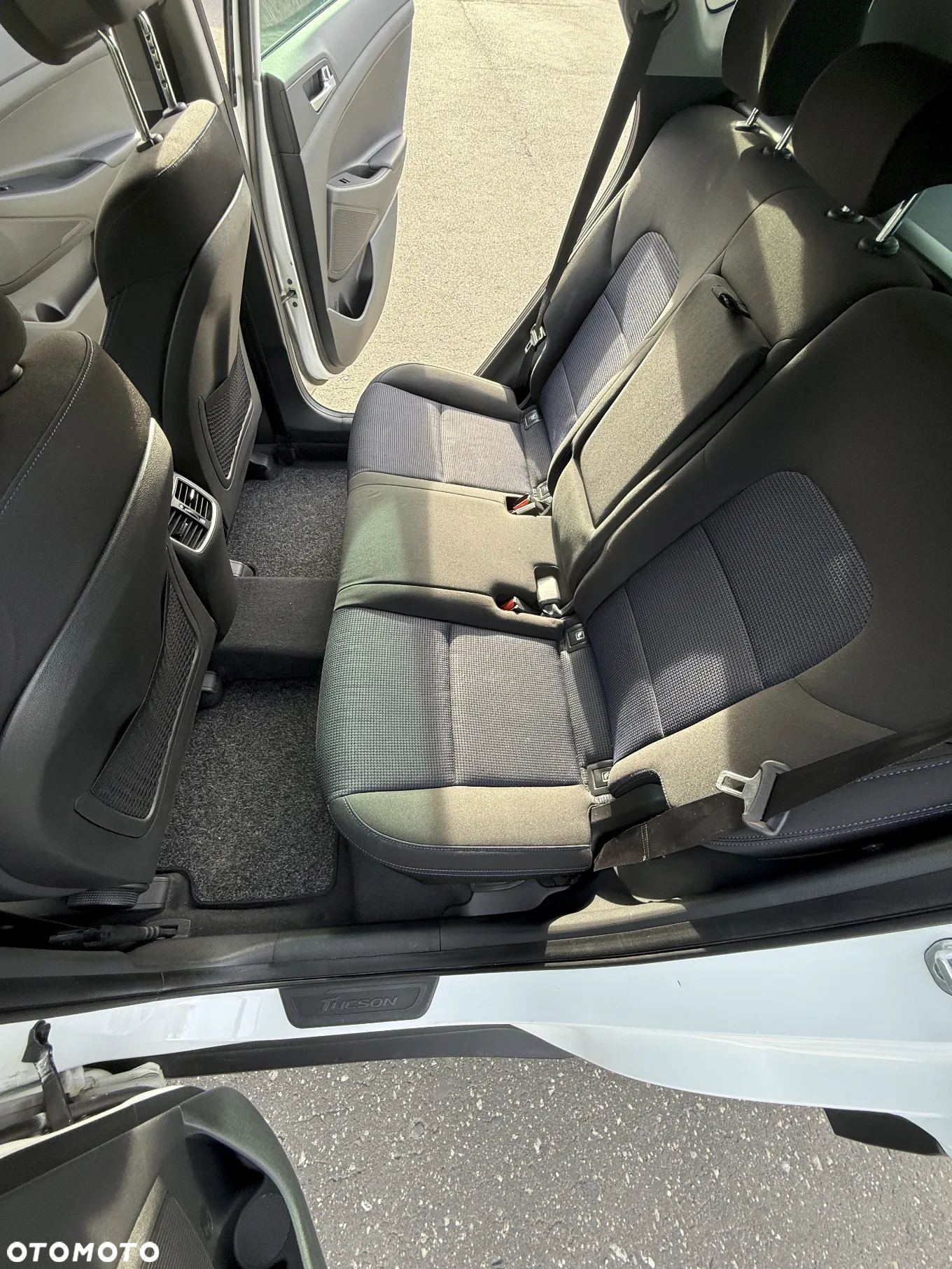 Hyundai Tucson 1.6 GDI BlueDrive Comfort 2WD - 16