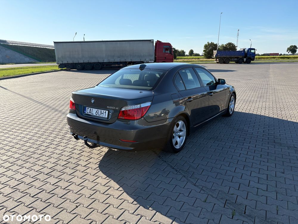 BMW Seria 5 520d - 3