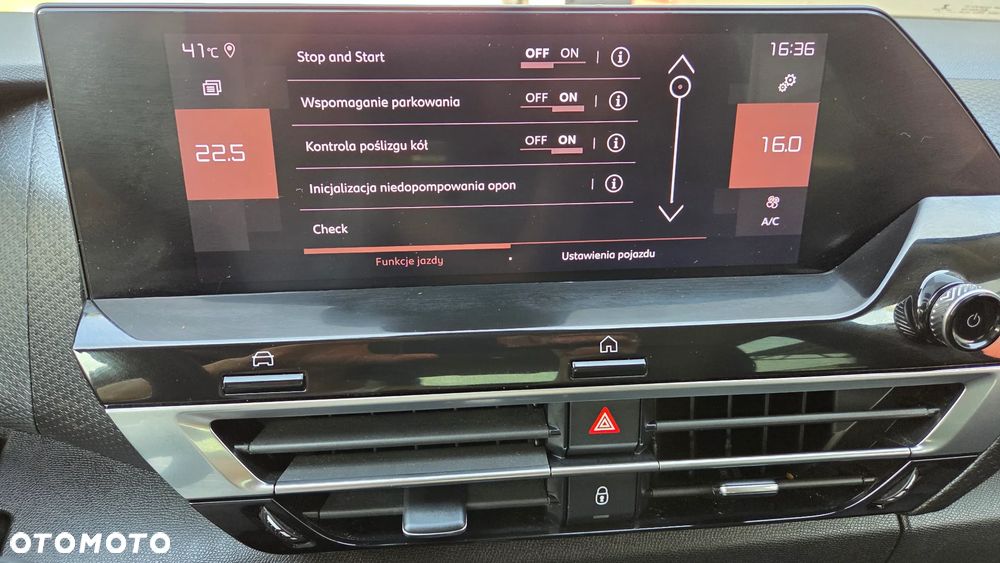 Citroën C4 BlueHDi 130 Stop&Start EAT8 FEEL PACK - 26