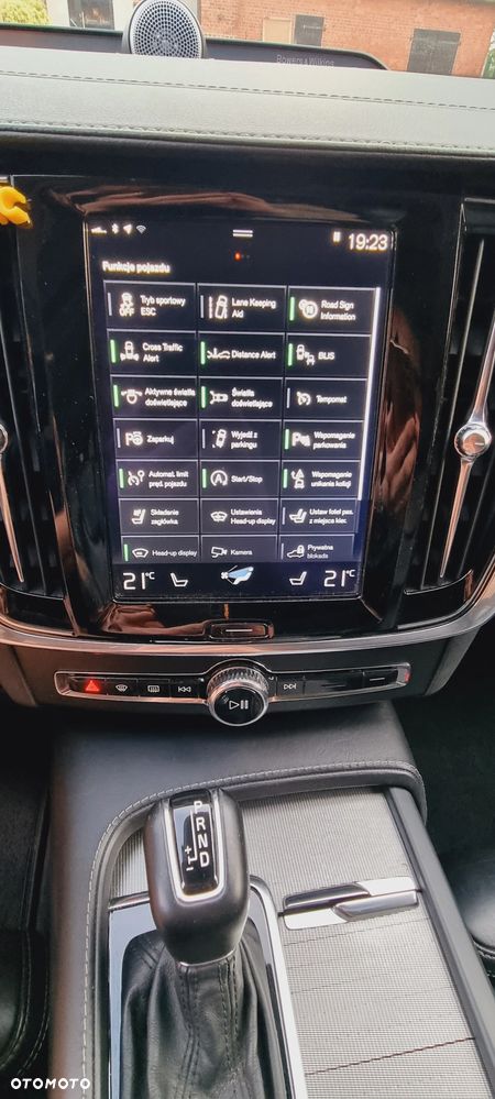 Volvo S90 D4 Inscription - 9