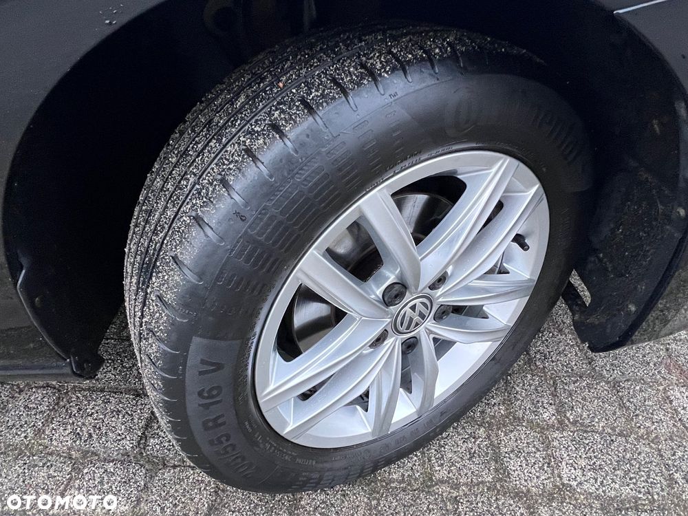 Volkswagen Golf 1.6 TDI BlueMotion Technology Comfortline - 29