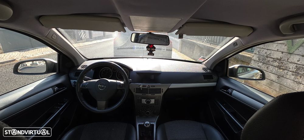 Opel Astra 1.3 CDTI Cosmo - 4