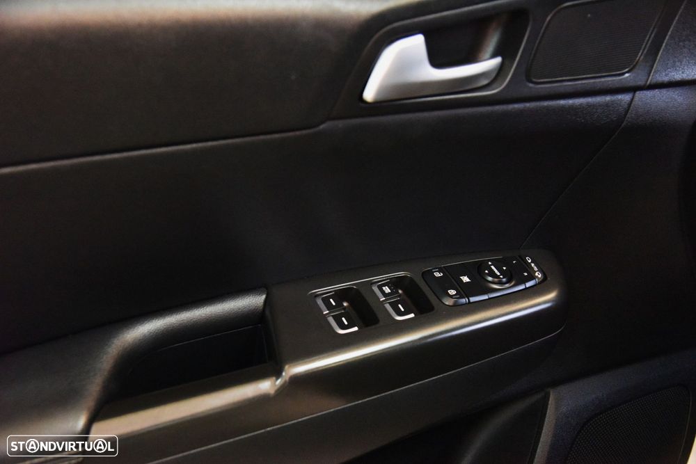 Kia Sportage 2.0 CRDI 4WD GT Line Aut. - 30