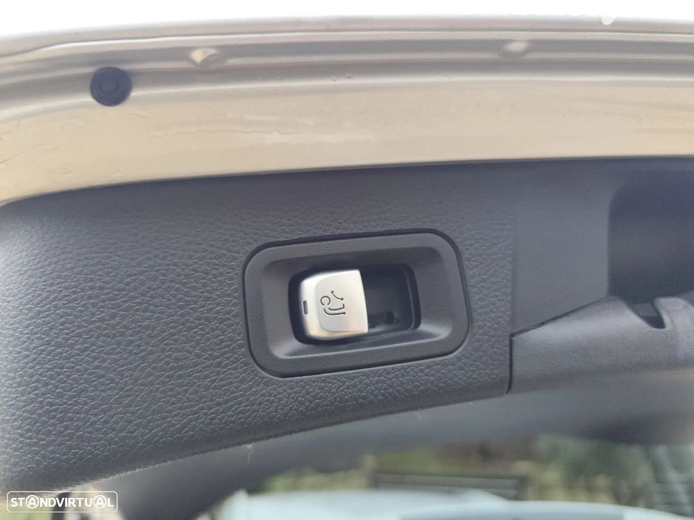 Mercedes-Benz C 300 de Avantgarde - 30