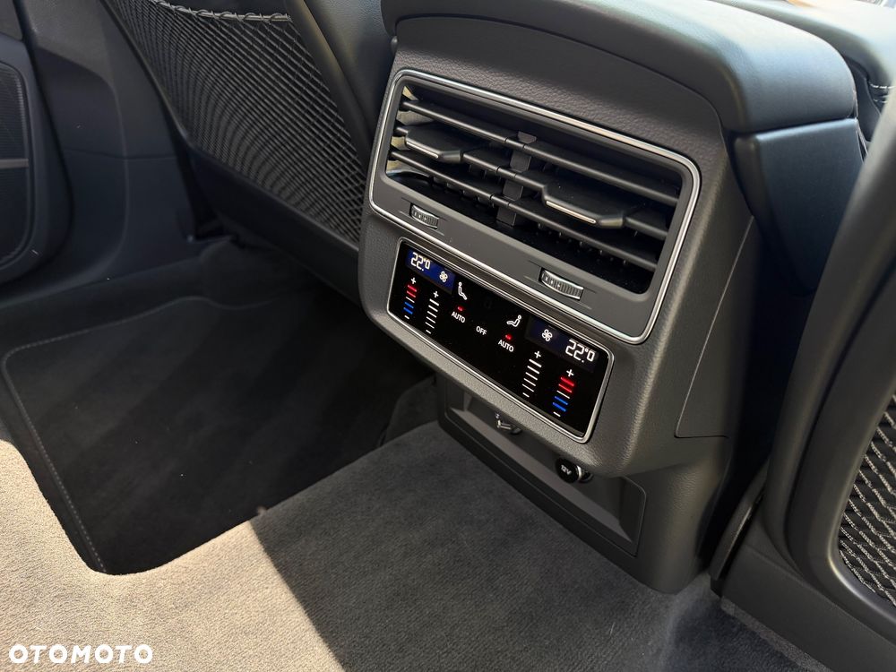 Audi SQ8 - 17