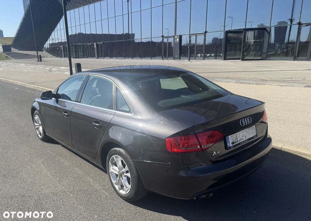 Audi A4 Limousine 2.0 TDI - 6