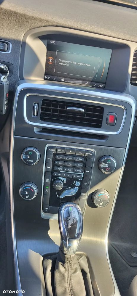 Volvo XC 60 D4 Drive-E Momentum - 28