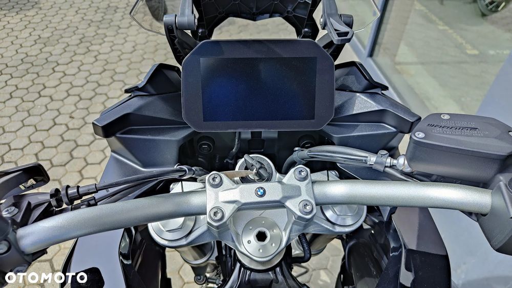 BMW XR - 20