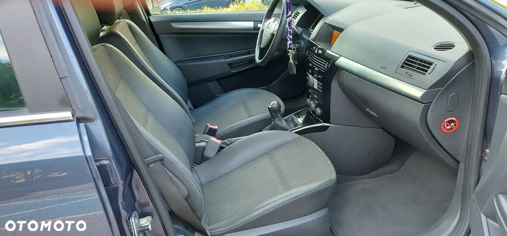 Opel Astra 1.8 Edition - 30