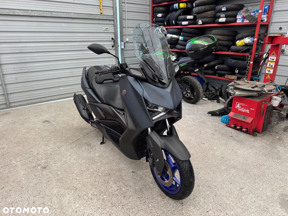 Yamaha X-max - 1