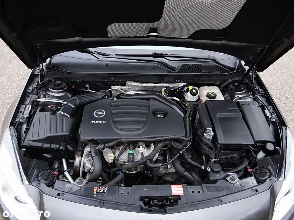 Opel Insignia 2.0 Turbo Cosmo - 22