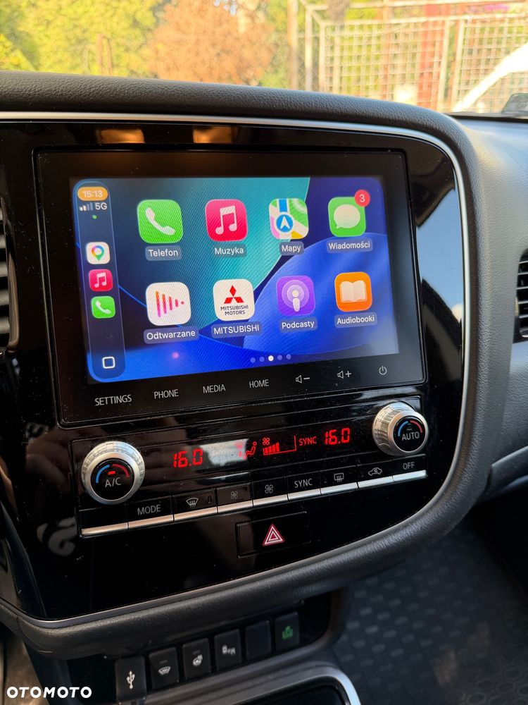 Mitsubishi Outlander 2.0 Instyle + 4WD CVT - 34