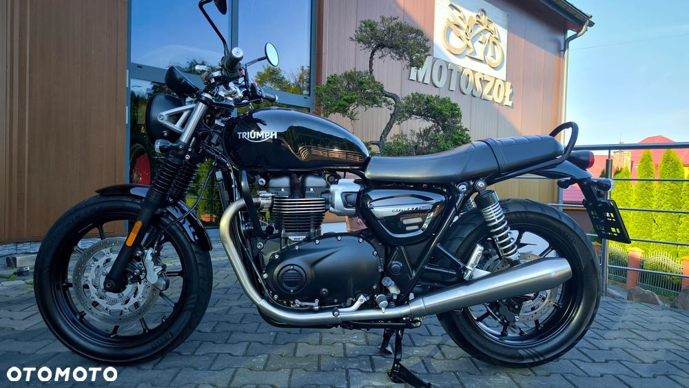 Triumph Street Twin - 2