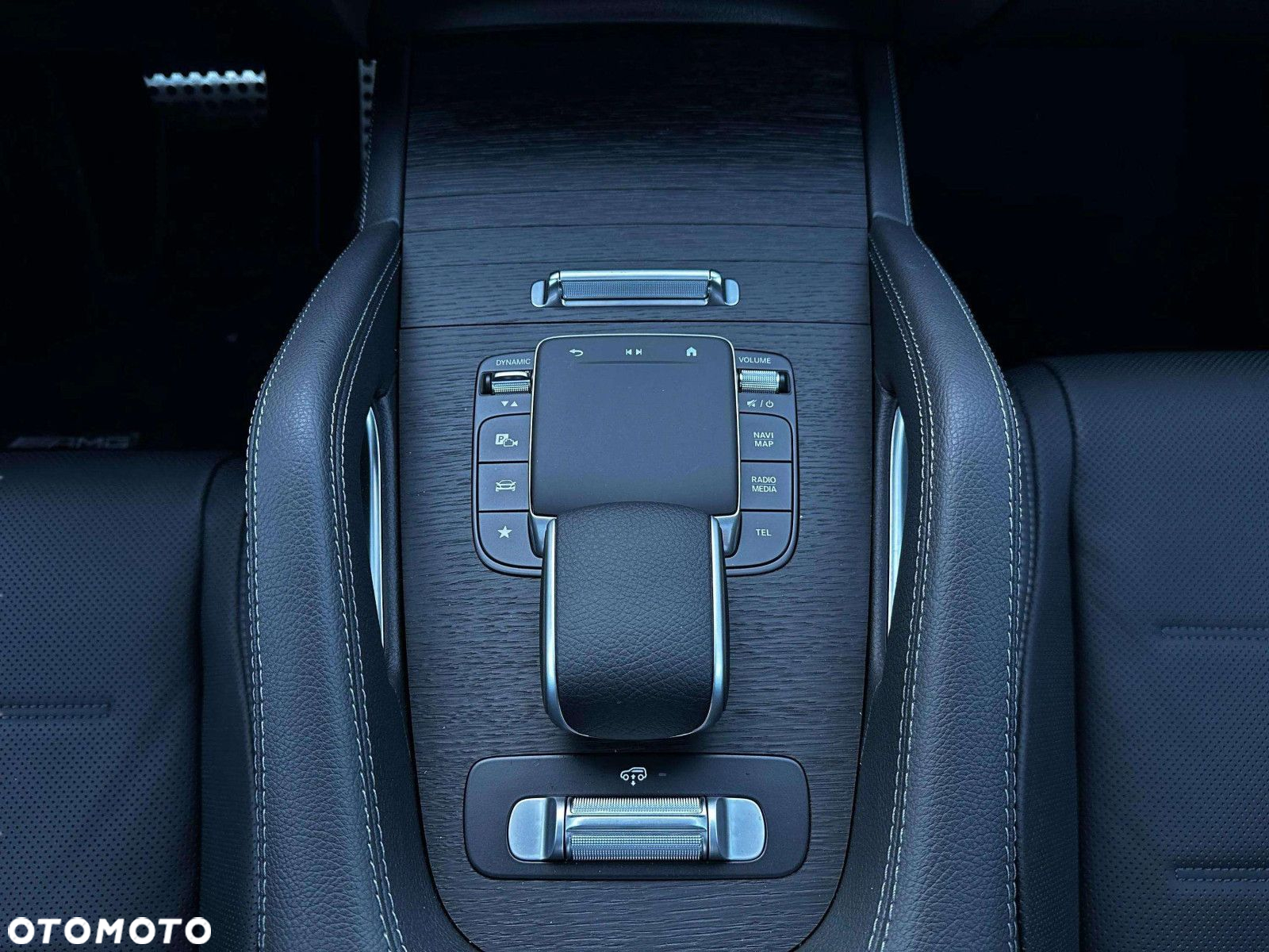 Mercedes-Benz GLE - 16