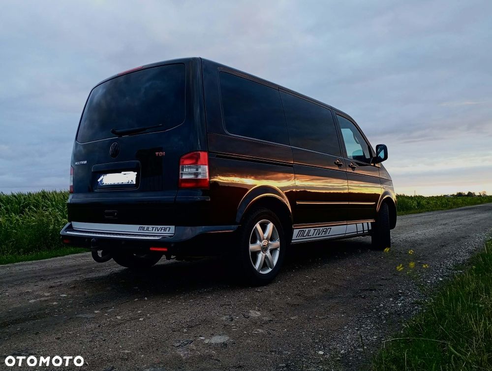 Volkswagen Multivan - 4