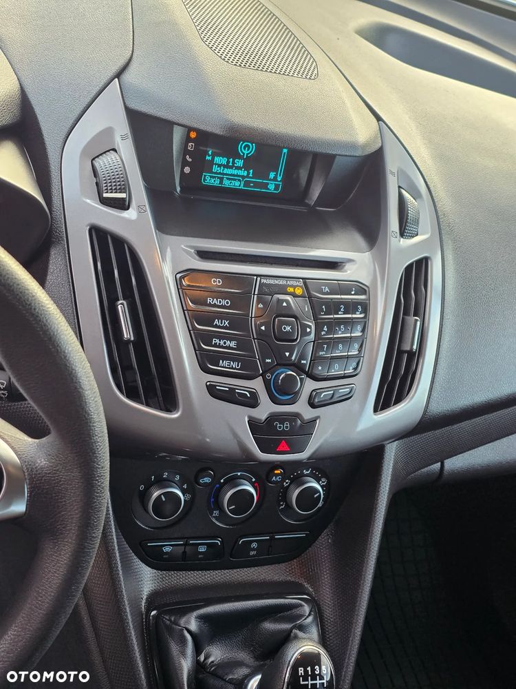 Ford Tourneo Connect - 13
