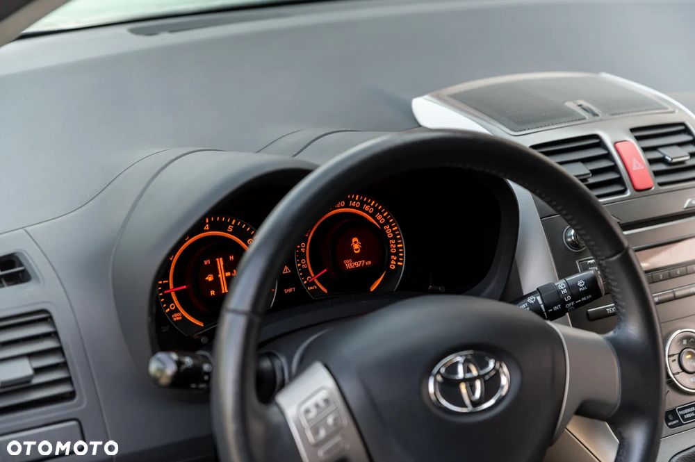 Toyota Auris 1.4 VVT-i - 22