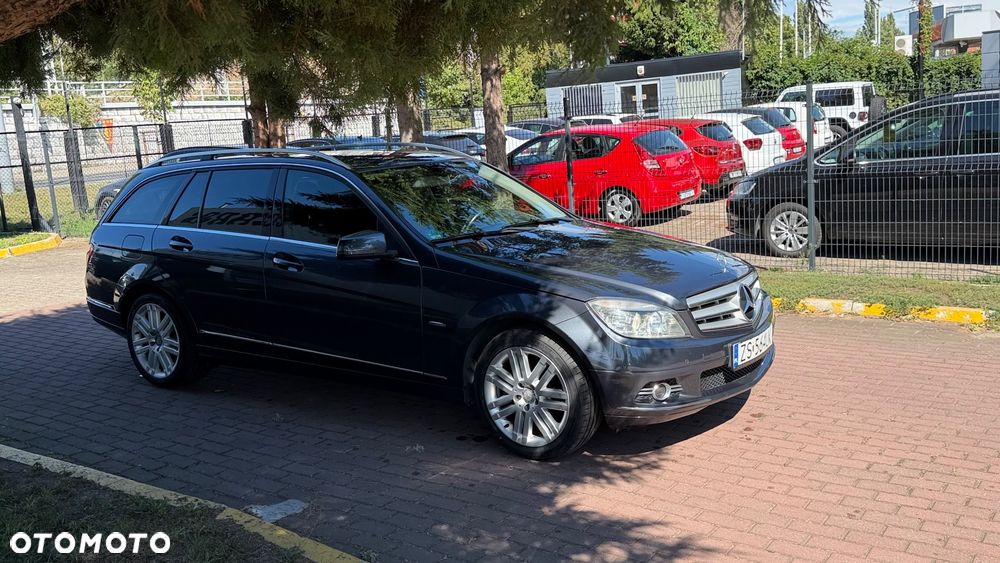 Mercedes-Benz Klasa C 250 CGI Automatik BlueEFFICIENCY Avantgarde - 11