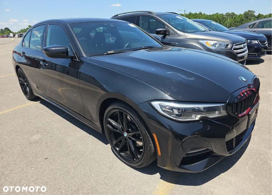 BMW Seria 3 330i xDrive M Sport - 1