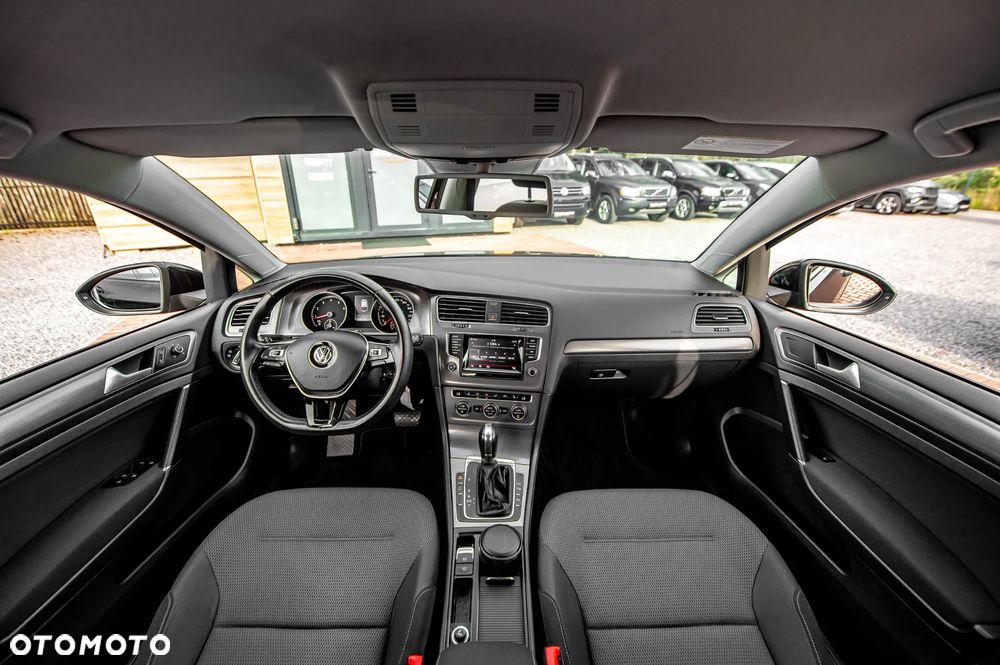 Volkswagen Golf 1.4 TSI BlueMotion Technology DSG Comfortline - 23