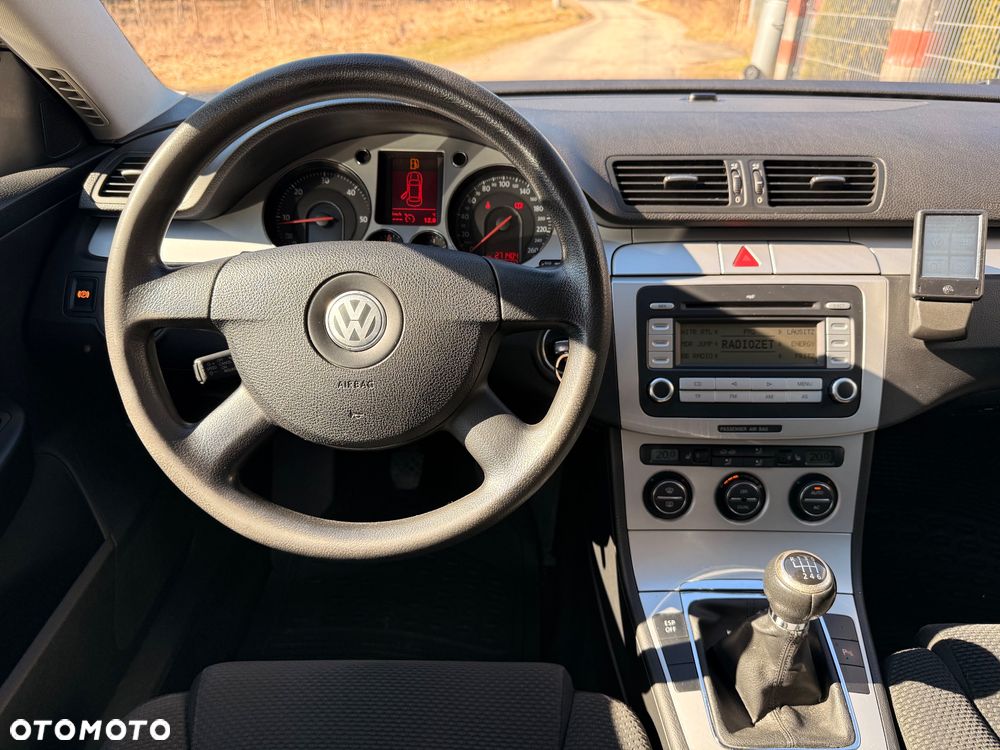 Volkswagen Passat 2.0 TDI Comfortline - 13