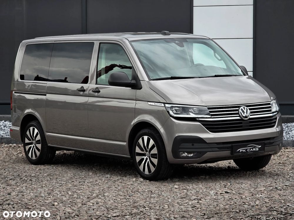 Volkswagen Multivan - 11