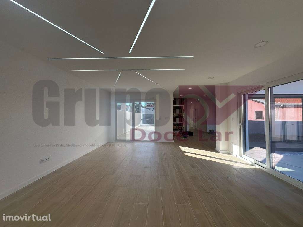 Moradia Isolada Térrea V4 em Construção - Quinta do Anjo - Grande imagem: 4/18