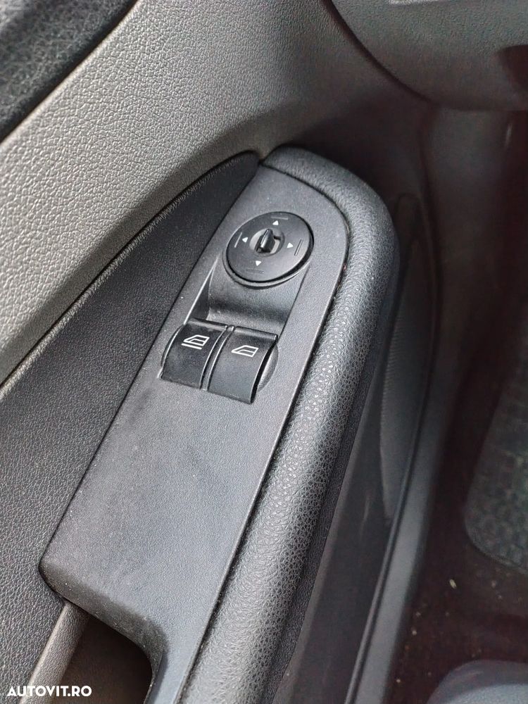 Ford Focus 1.8 TDCI Titanium - 8