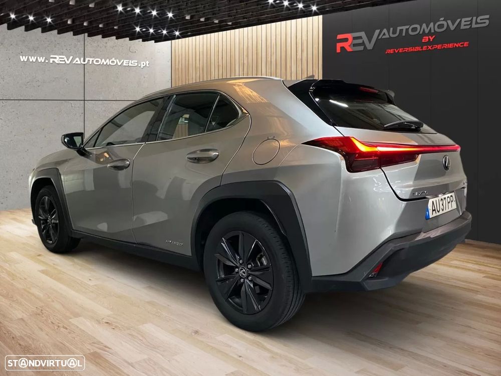 Lexus UX 250h Executive+ - 4