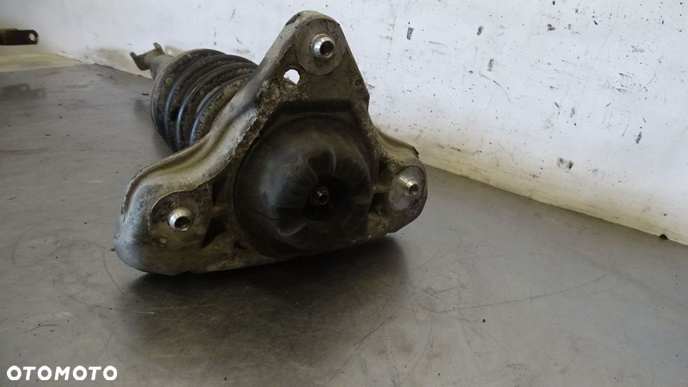 MCPERSON LEWY PRZEDNI AUDI A4 B6 2.0 - 3