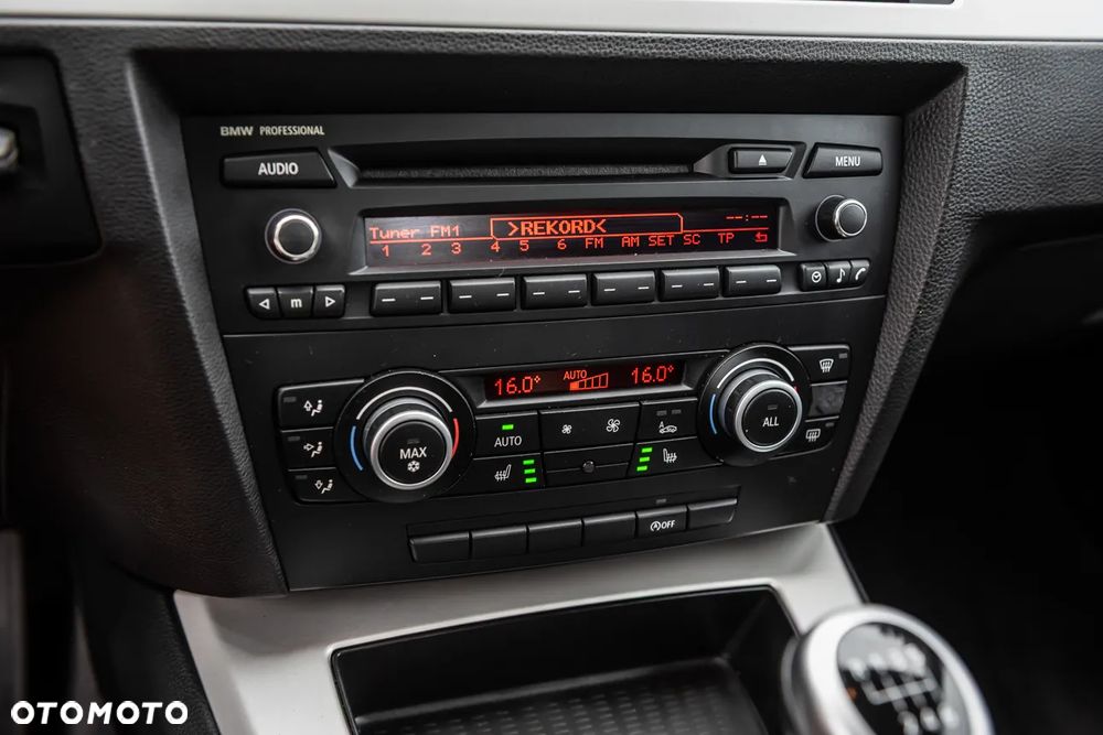 BMW Seria 3 318i Edition Lifestyle - 16
