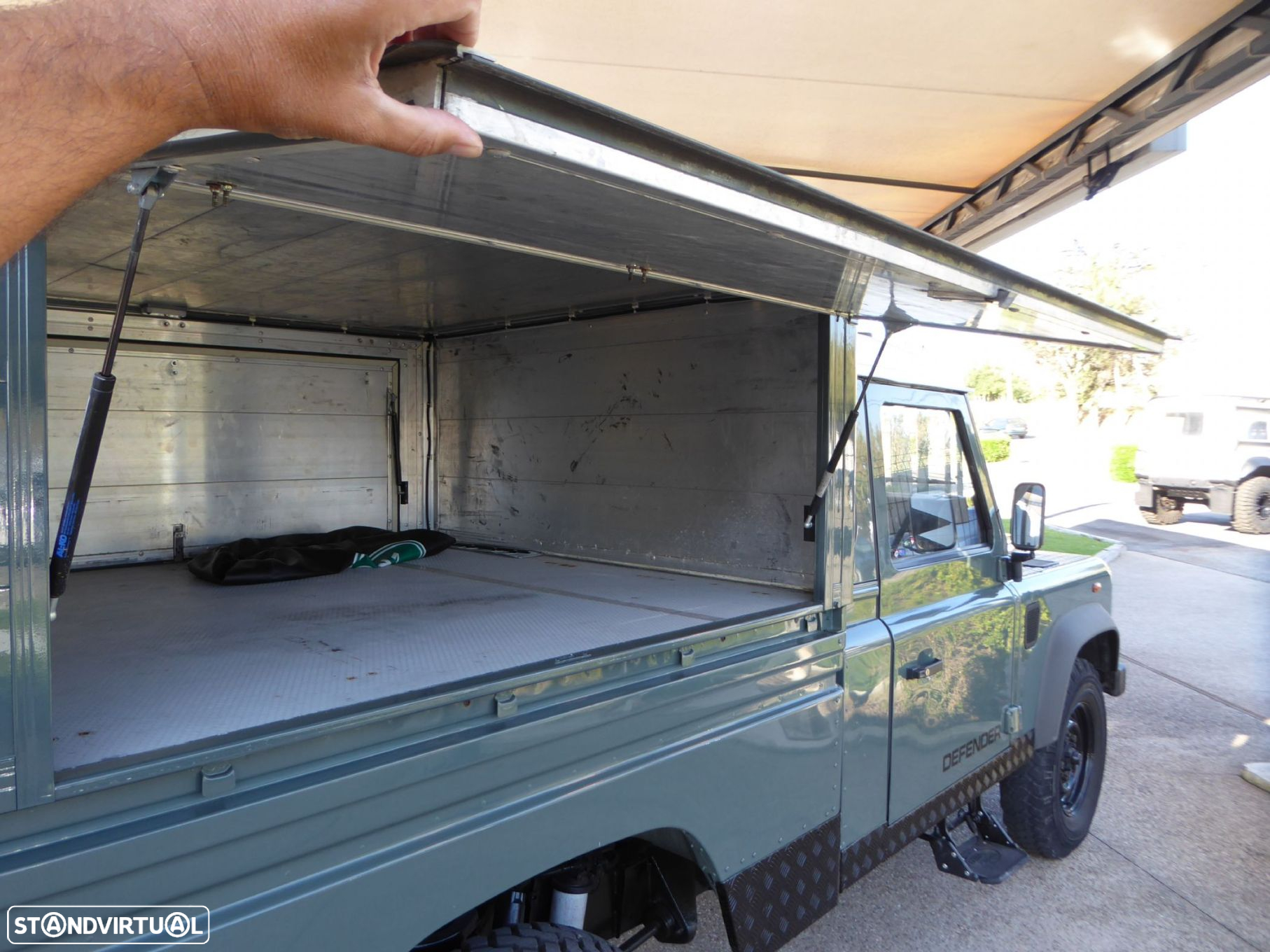 Land Rover Defender 110 TD4 - 16