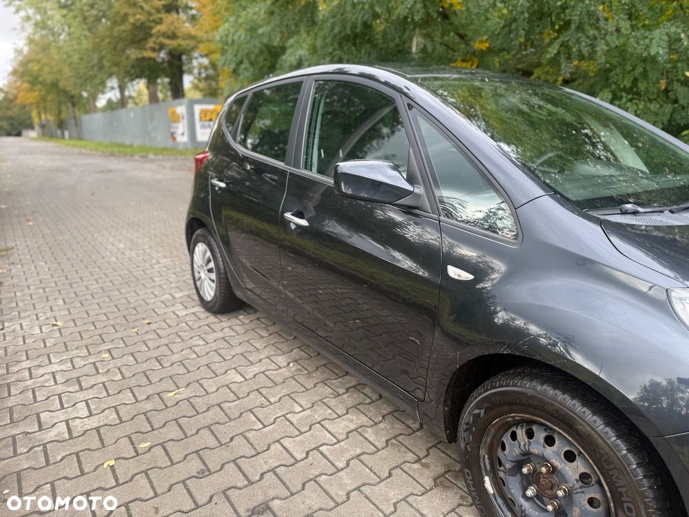 Hyundai ix20 1.4 CRDi blue Classic - 9