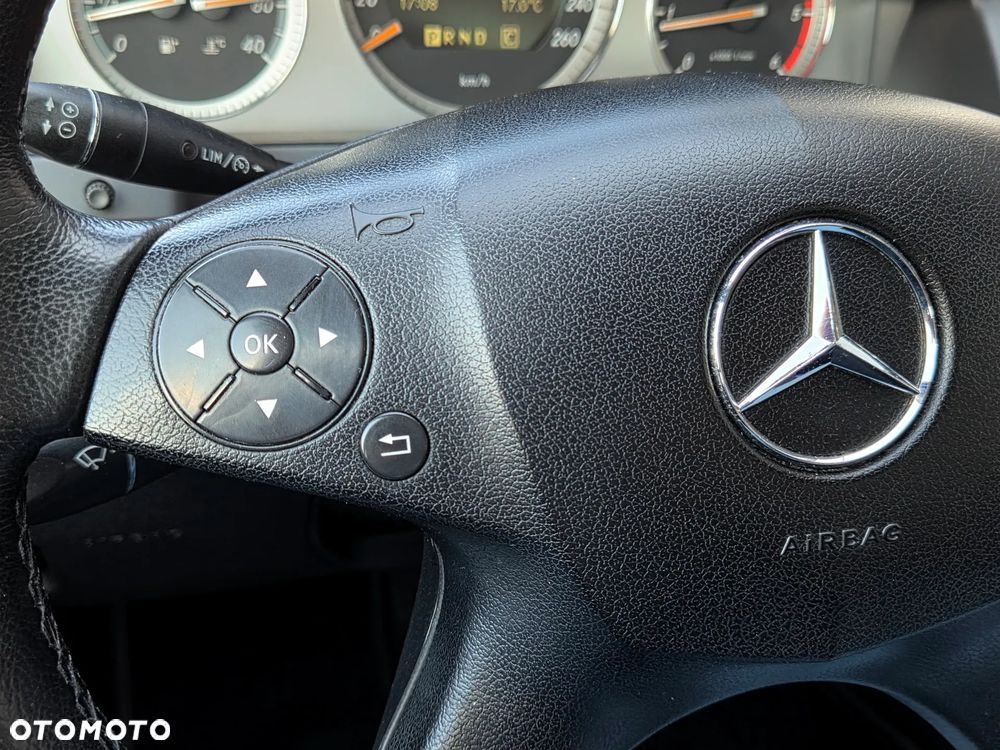 Mercedes-Benz Klasa C 220 CDI DPF Automatik Avantgarde - 22