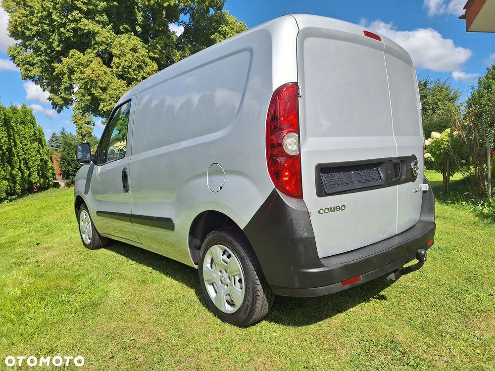 Opel Combo - 12