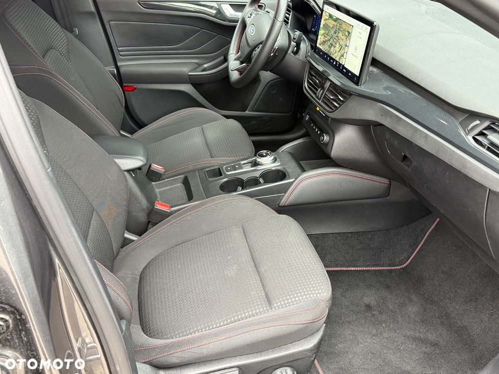 Ford Focus 1.5 EcoBlue Start-Stopp-System ST-LINE - 10