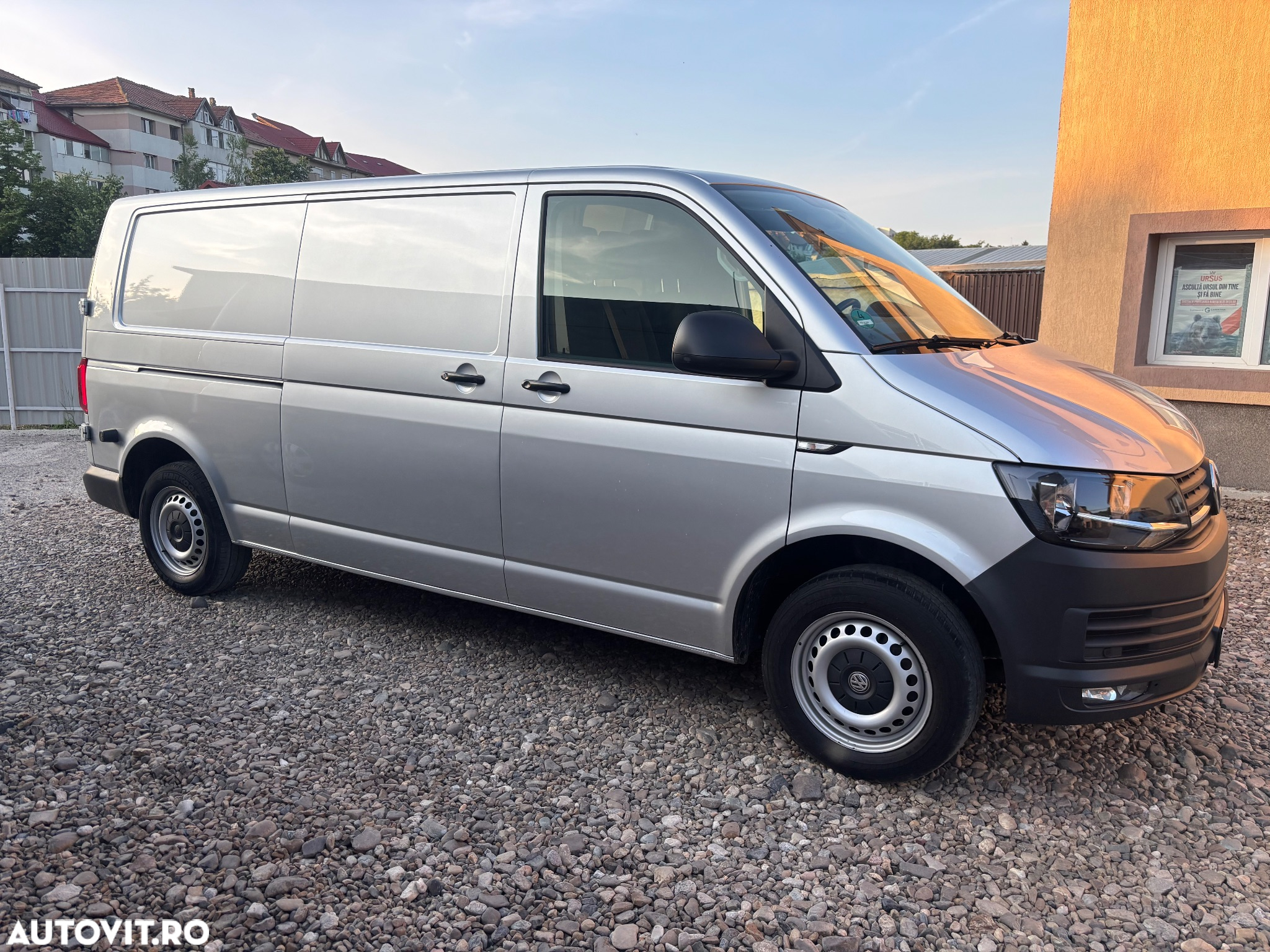 Volkswagen Transporter - 3