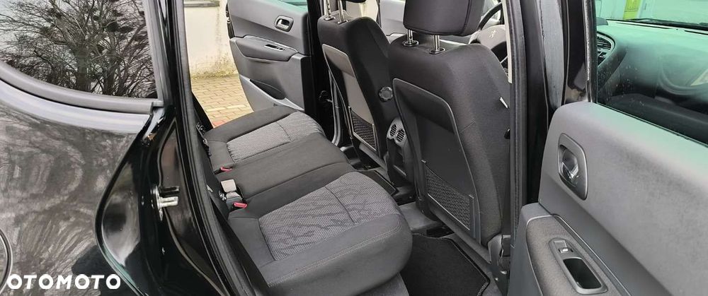 Peugeot 3008 HDi FAP 110 Business-Line - 32