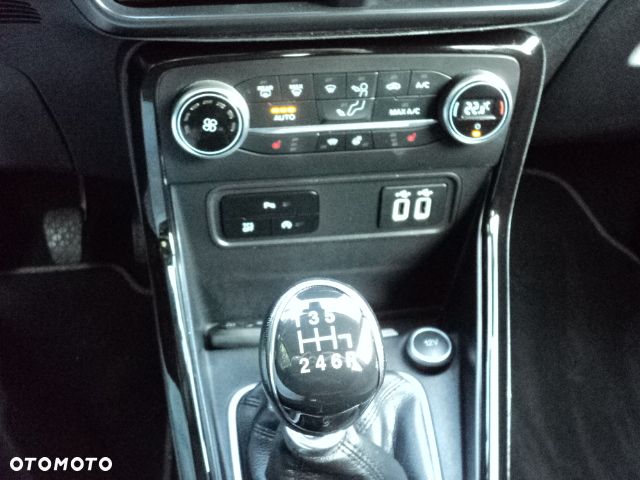 Ford EcoSport - 13