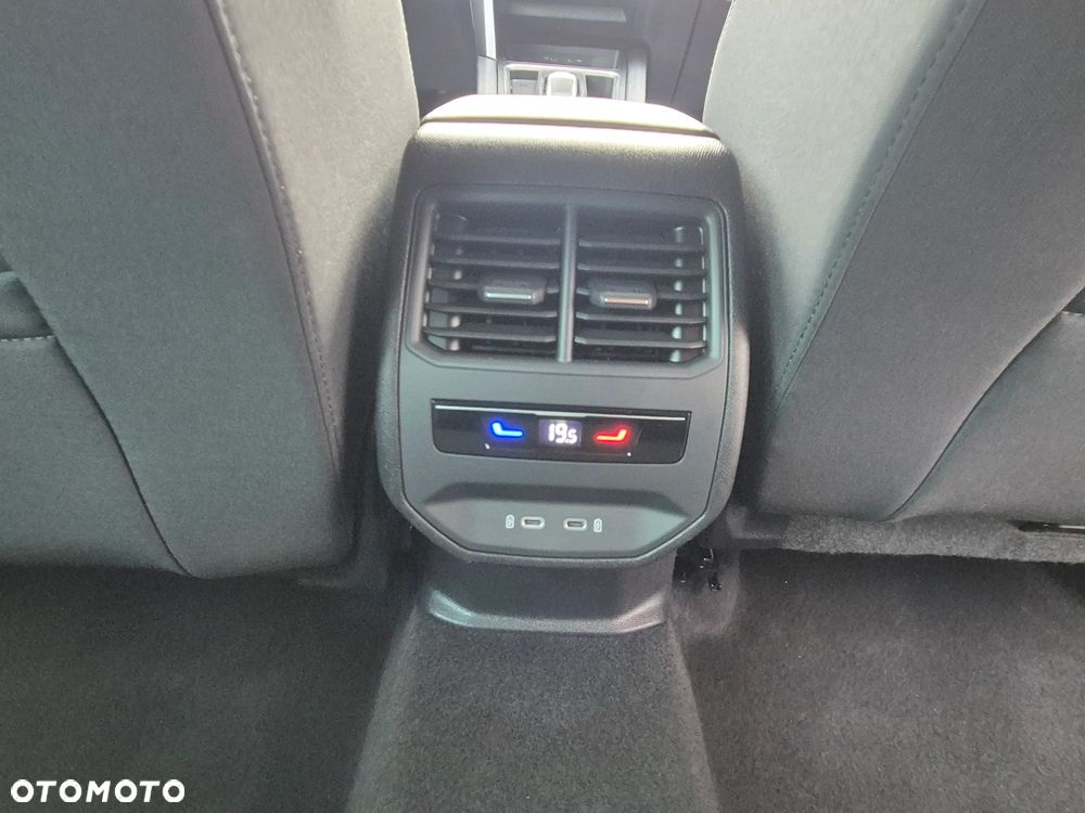 Seat Leon 1.5 eTSI ACT OPF DSG Style Edition - 30