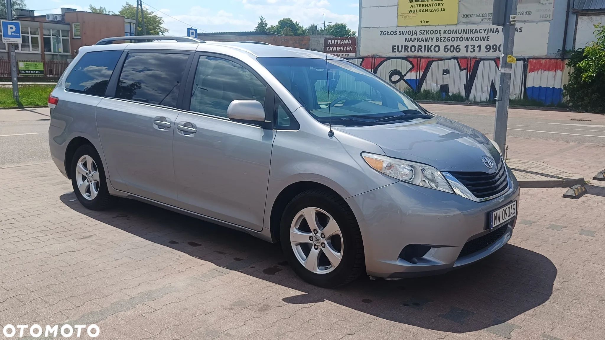 Toyota Sienna 3.5 V6 SE - 1