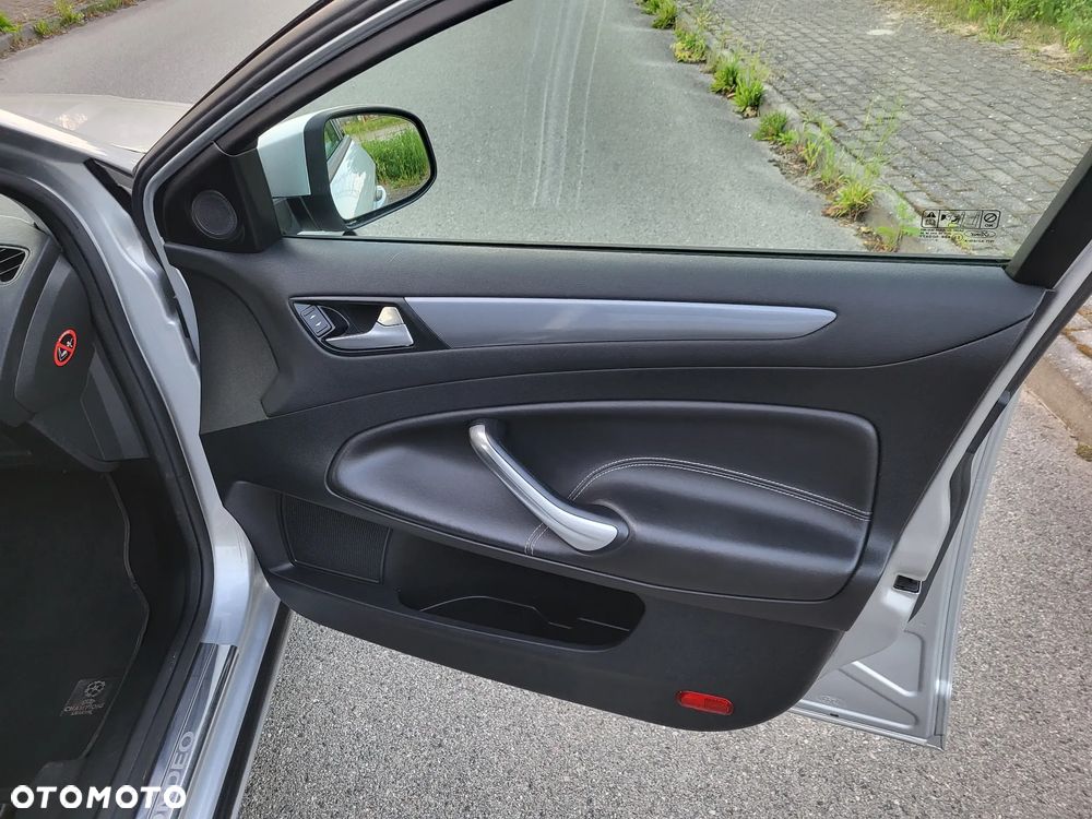 Ford Mondeo - 15