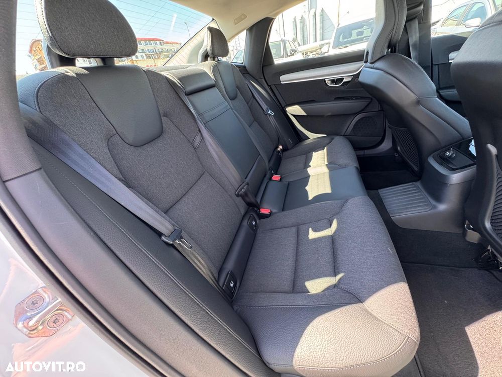 Volvo S90 T8 Twin Engine AWD Geartronic Momentum - 19