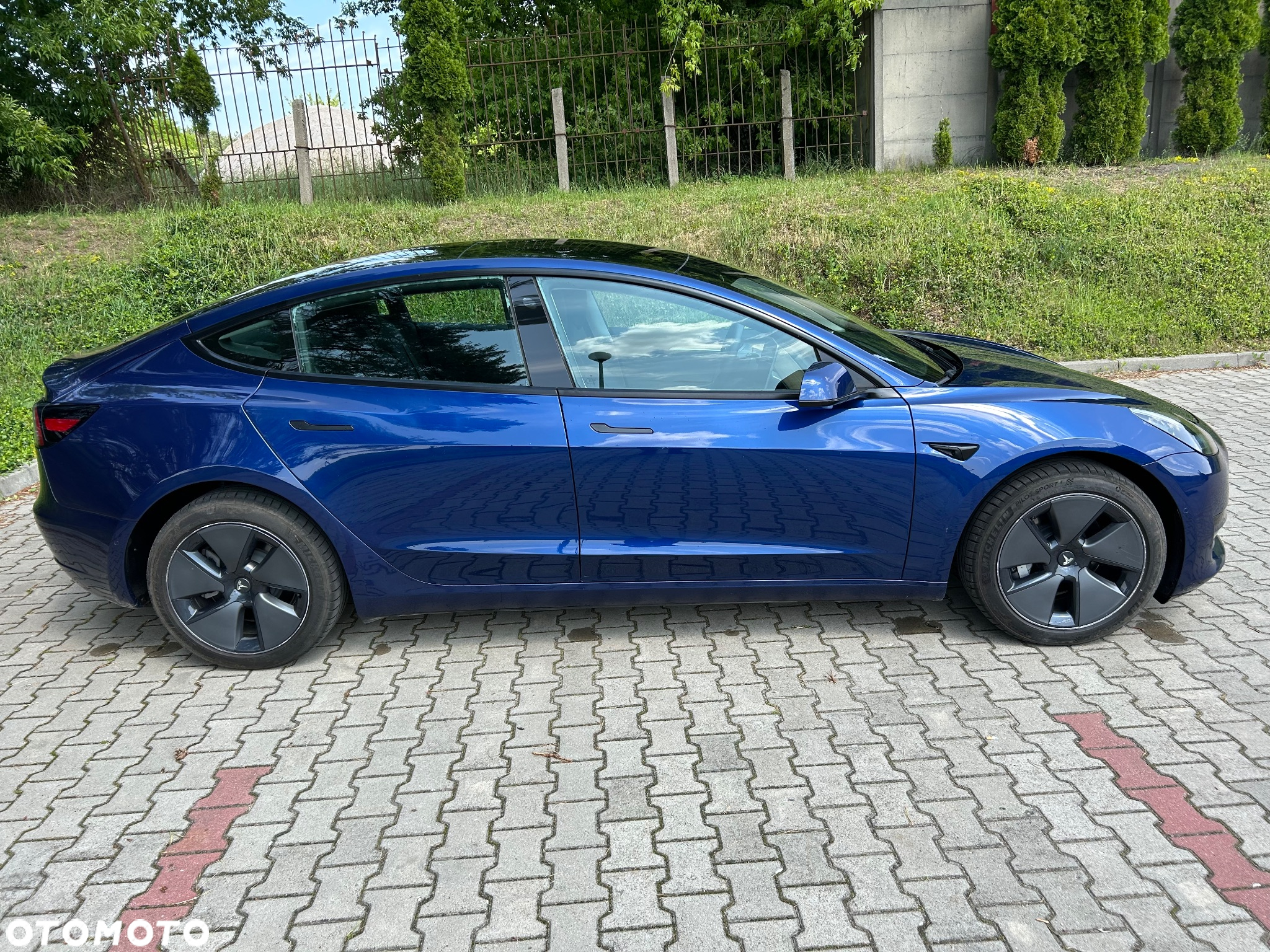 Tesla Model 3 - 7