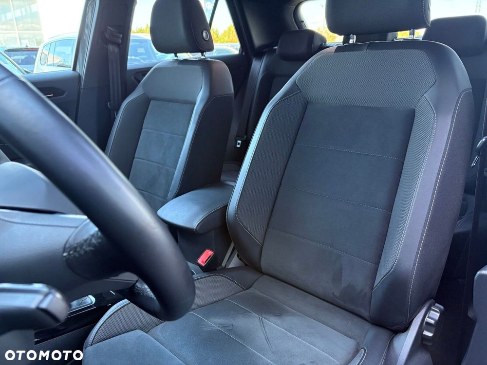 Volkswagen T-Roc - 13