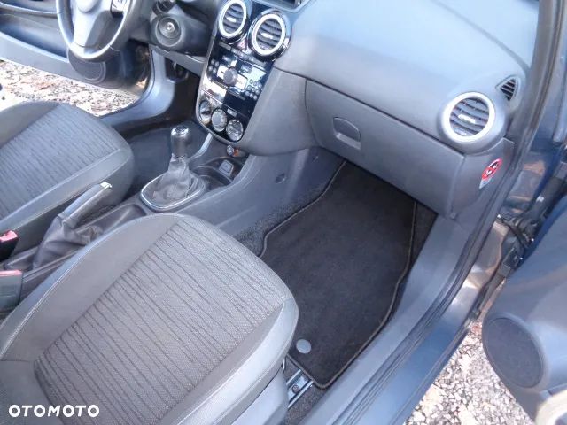 Opel Corsa 1.4 16V 150 Jahre - 16